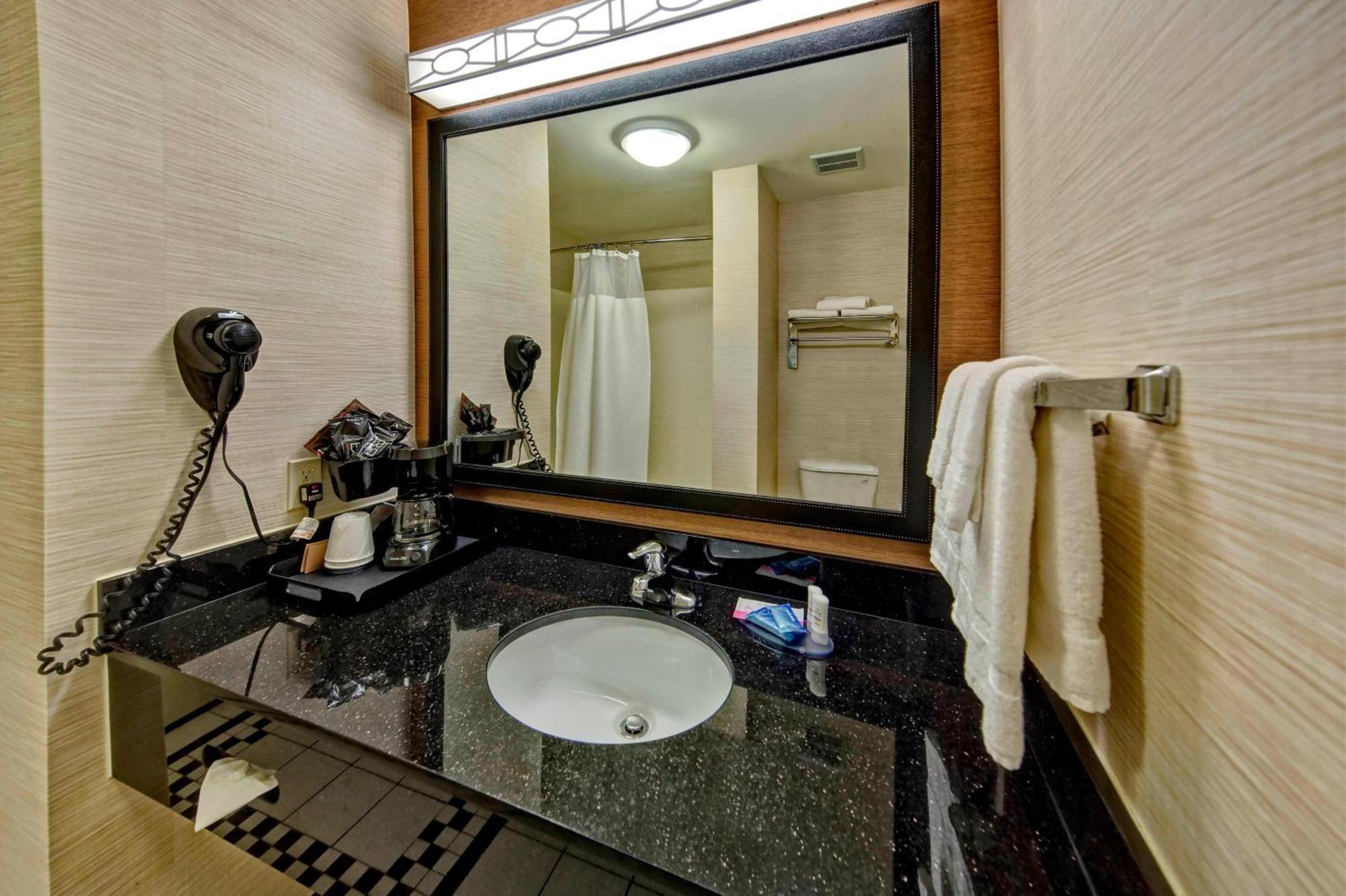 Fairfield Inn & Suites By Marriott Oklahoma City Nw Expressway/Warr Acres Dış mekan fotoğraf
